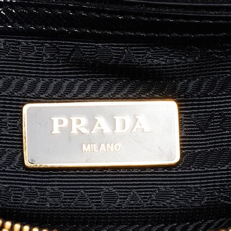 prada saffiano vernice promenade